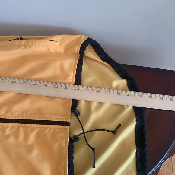 Running Room Yellow Reflective Running Jacket - Picture 12 of 12